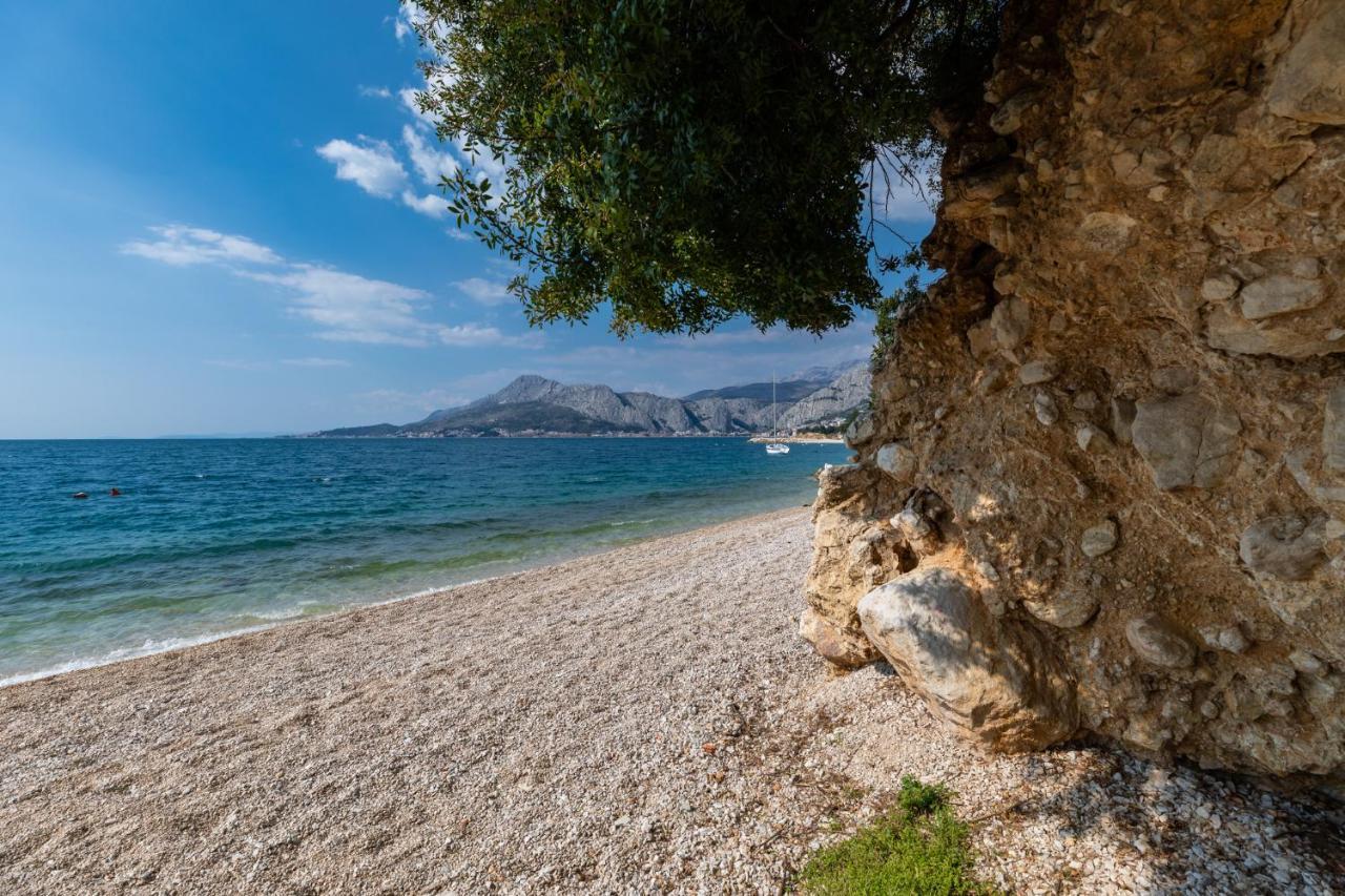 Urban Edge - Beach Apartments Omis Exterior photo