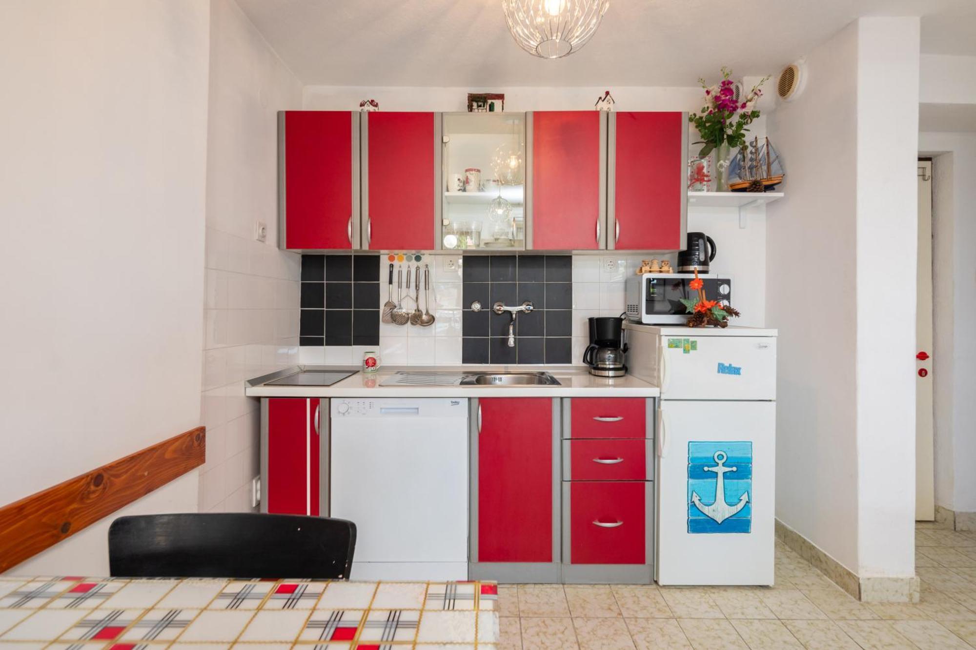 Urban Edge - Beach Apartments Omis Exterior photo
