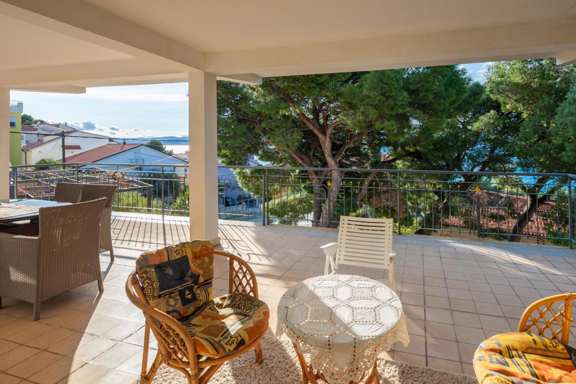 Urban Edge - Beach Apartments Omis Exterior photo